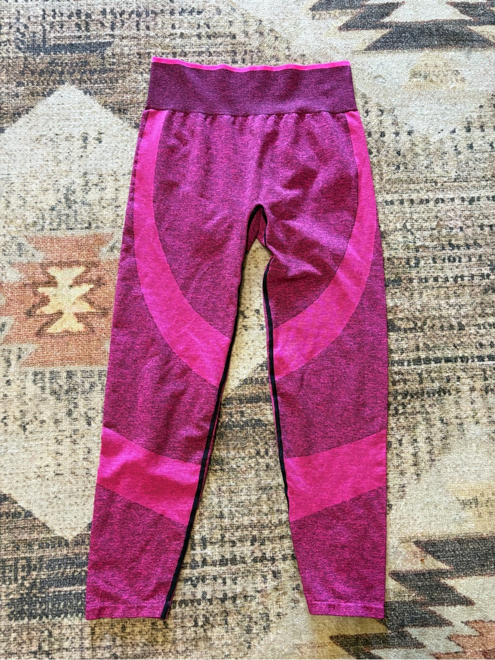 PINK Seamless Pink Leggings Size Large